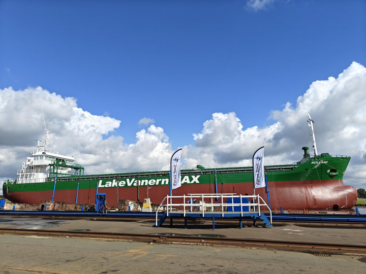 Erik Thun спустила на воду пятый гибридный сухогруз серии Lake Vänern Max