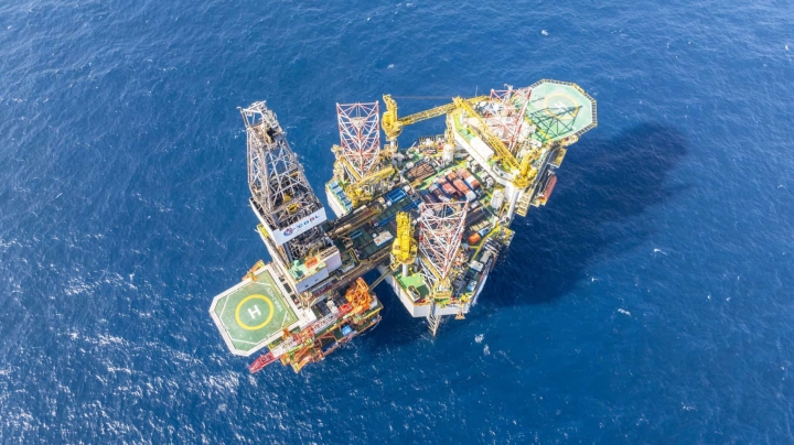 CNOOC начала добычу на морском месторождении с инновационной безлюдной платформой